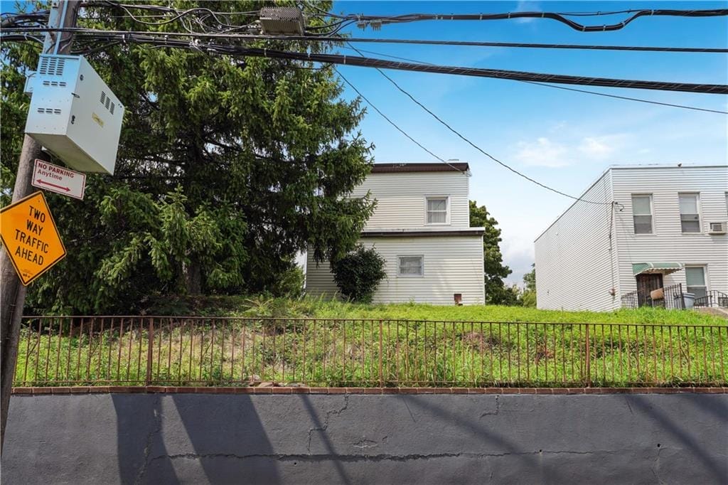 2594 40th Street, Woodside, New York, 11377 image 13