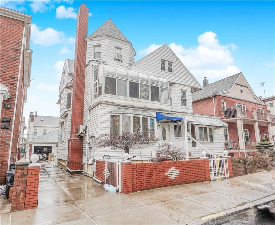 46 Bay 17th Street Image 2