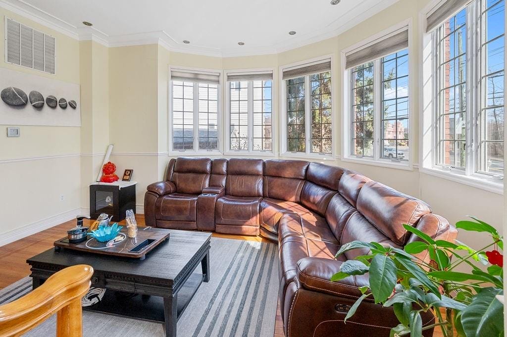 5125 Amboy Road Image 5