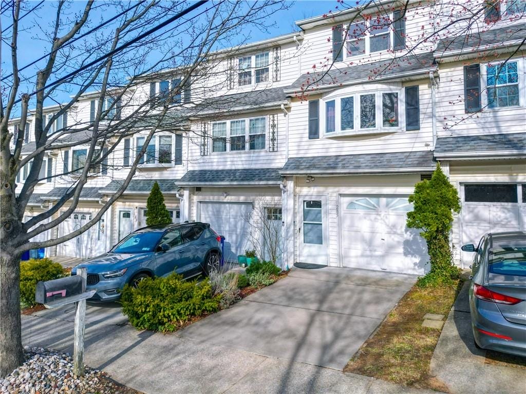 285 Bartlett Avenue Image 2