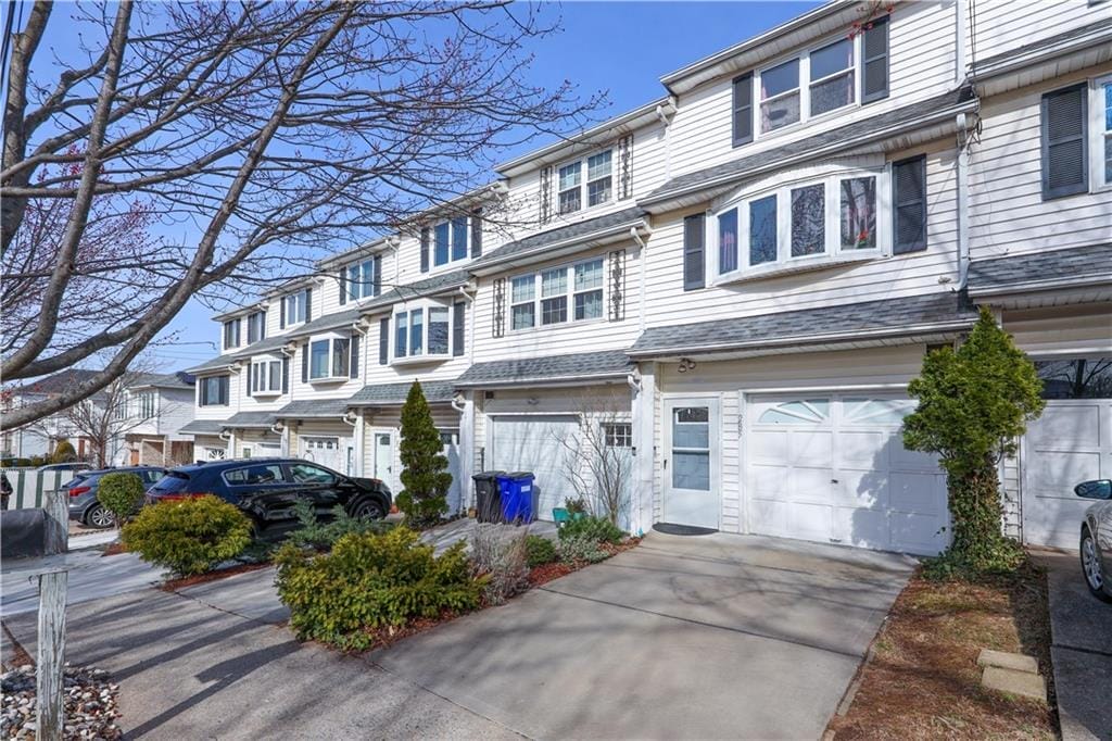 285 Bartlett Avenue Image 3