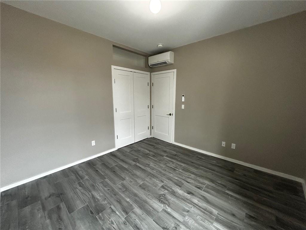 1232 Bay Street, New York, New York, 10305 image 27