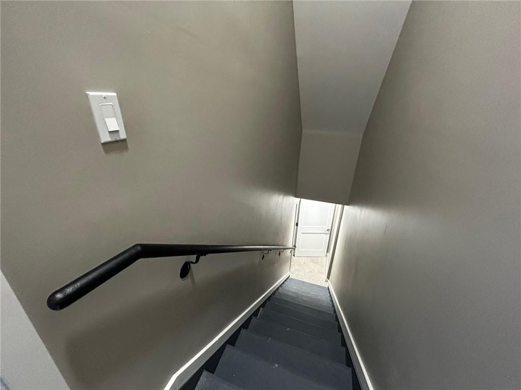 1232 Bay Street, New York, New York, 10305 image 36