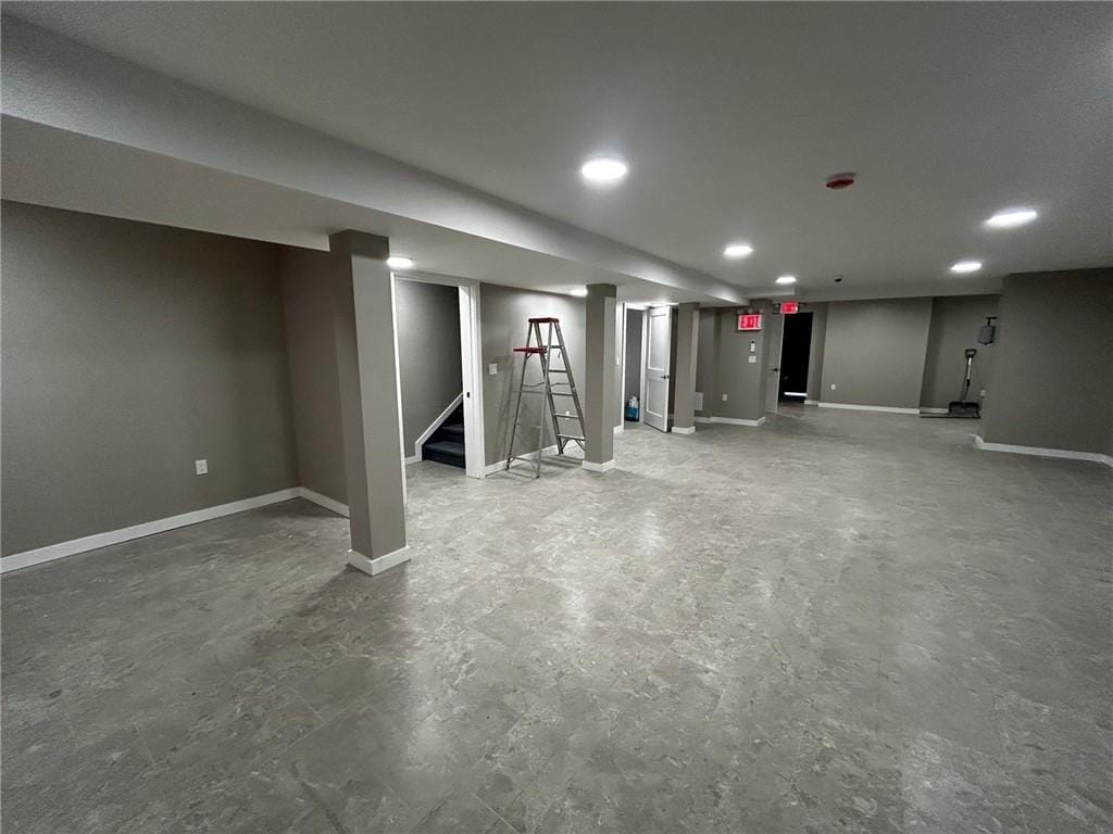 1232 Bay Street, New York, New York, 10305 image 37