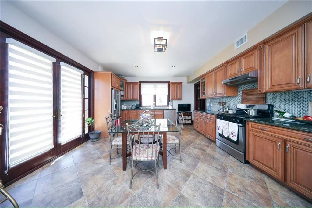 60 Lyman Place Image 4