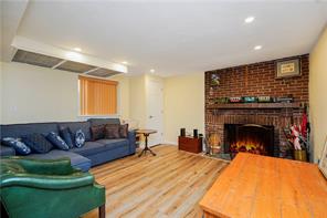 44 Westbury Avenue, Staten  Island, New York, 10301 image 29