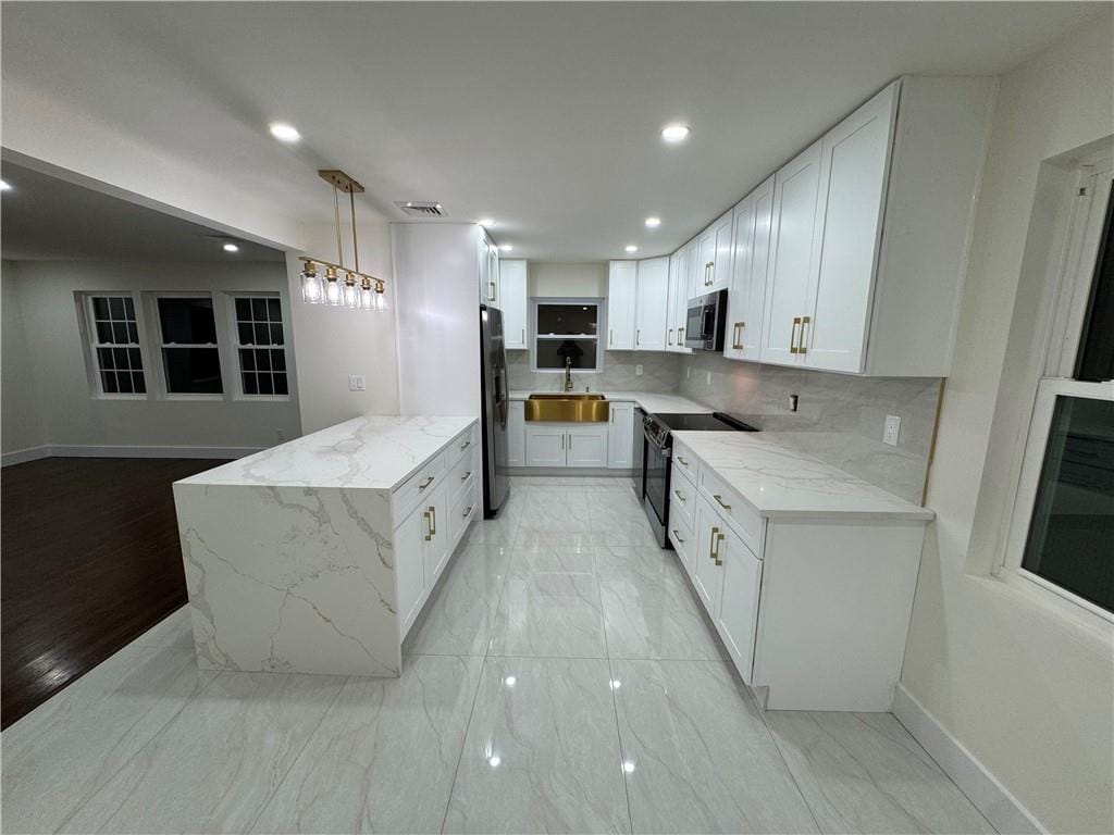 77 City Boulevard, Staten  Island, New York, 10301 image 10