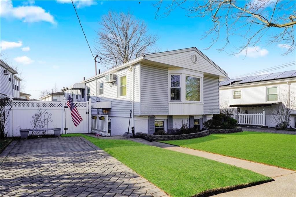 56 Wolverine Street, Staten  Island, New York, 10306 image 32