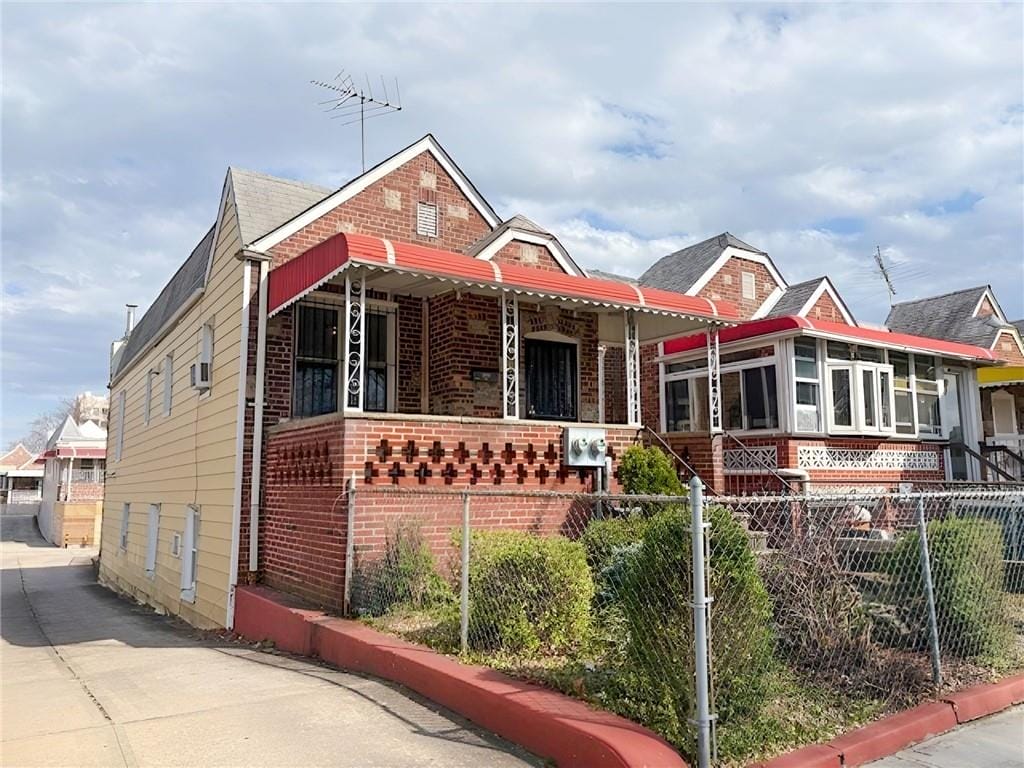 2315 East 17th Street Image 1