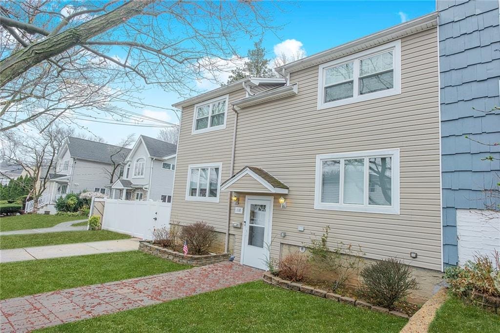 118 Vincent Avenue, Staten  Island, New York, 10306 image 30