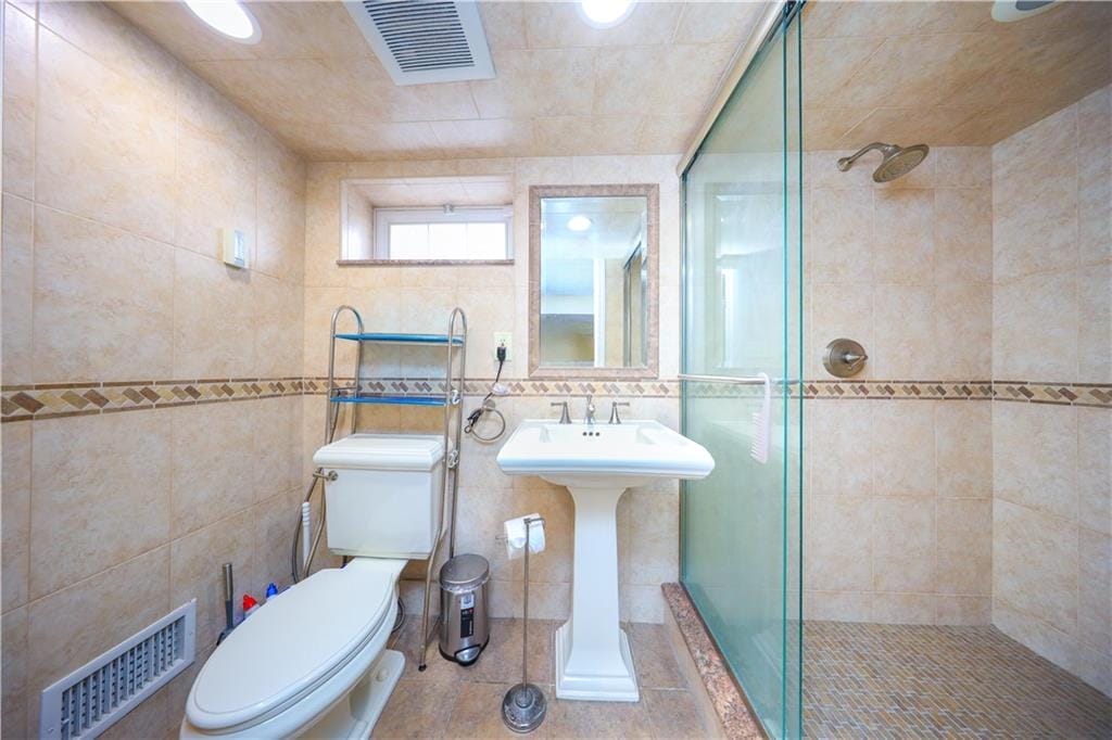 192 Gansevoort Boulevard, Staten  Island, New York, 10314 image 14