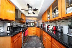 261 Signs Road E, Staten  Island, New York, 10314 image 10