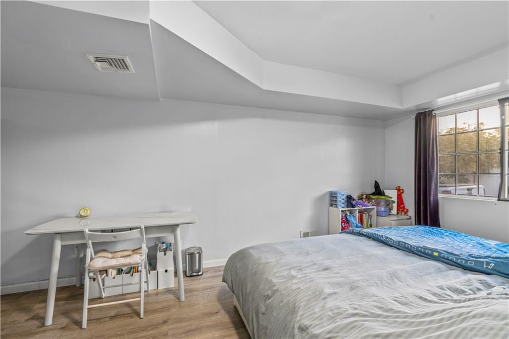 35 North Country Drive, Staten  Island, New York, 10314 image 13