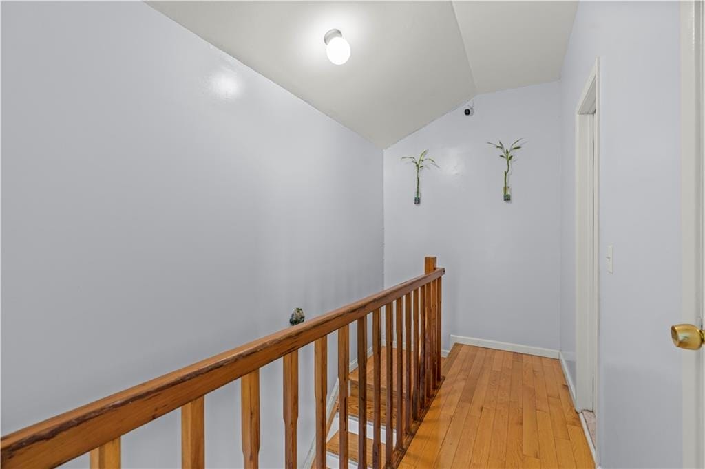 35 North Country Drive, Staten  Island, New York, 10314 image 7