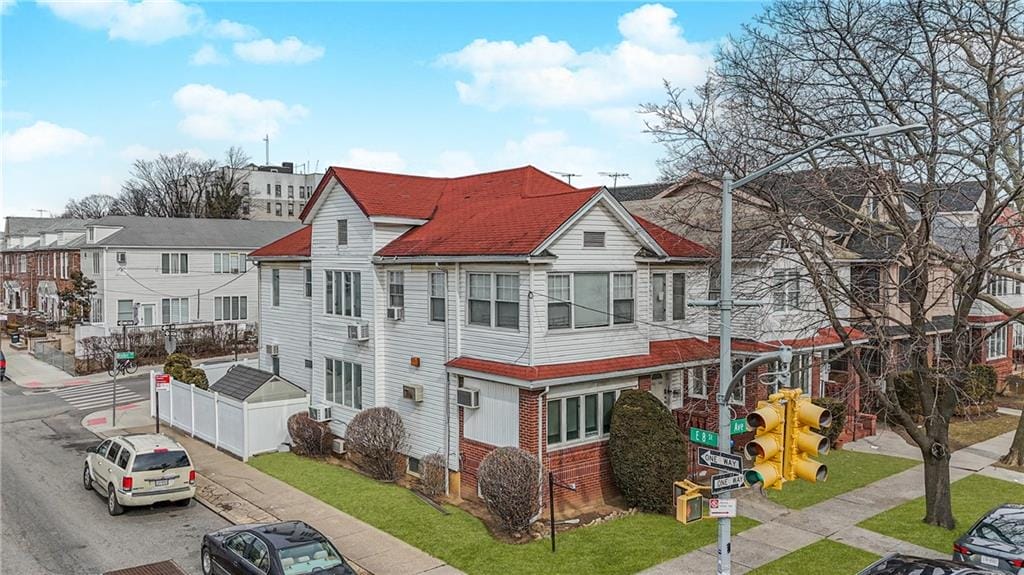 801 Avenue N Image 1