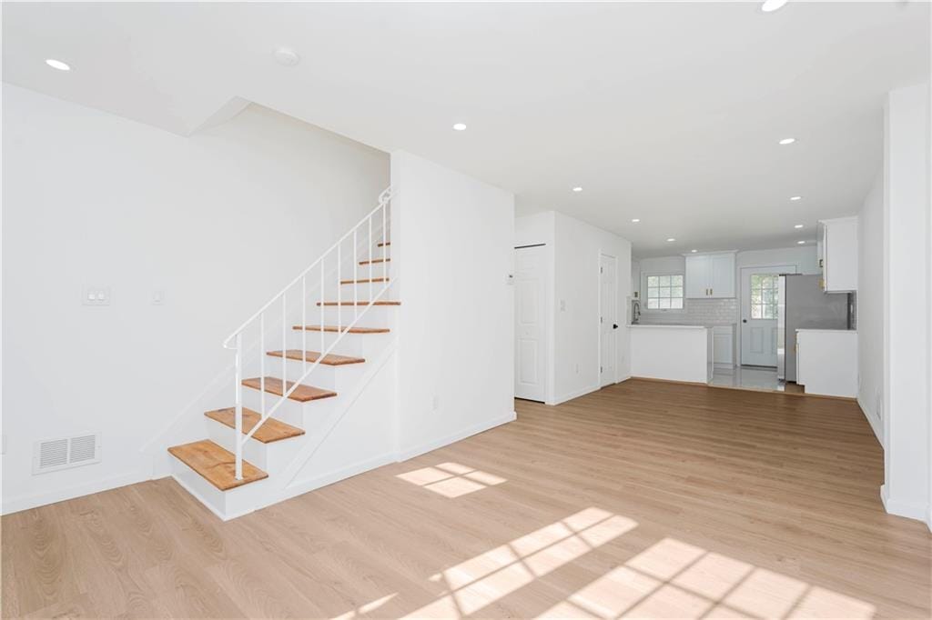 35 Alaska Street, Staten  Island, New York, 10310 image 8