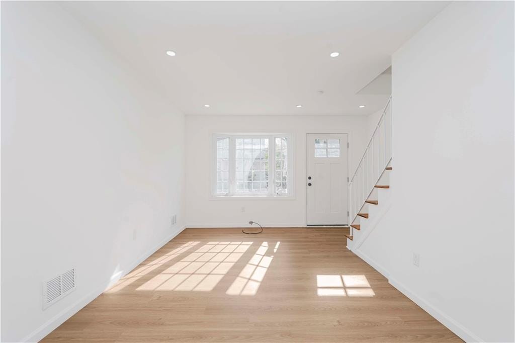 35 Alaska Street, Staten  Island, New York, 10310 image 10