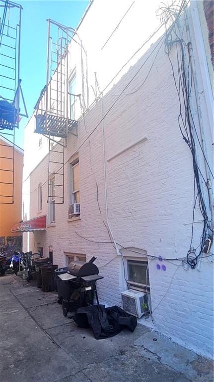 24 Brighton 10th Path Image 2