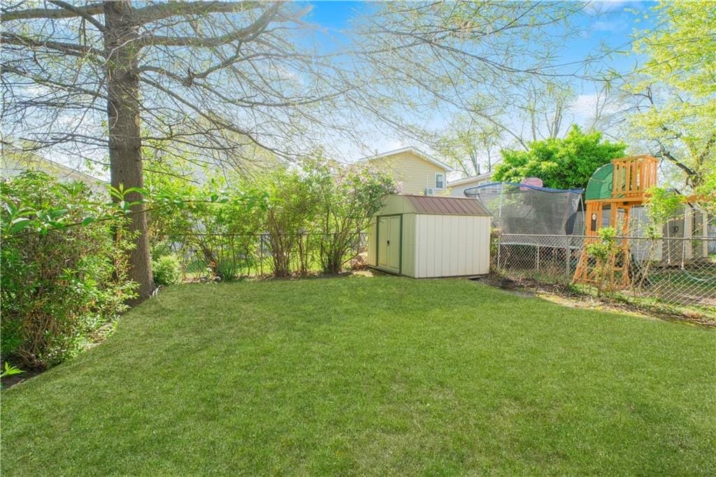 203 Ardmore Avenue, Staten  Island, New York, 10314 image 25