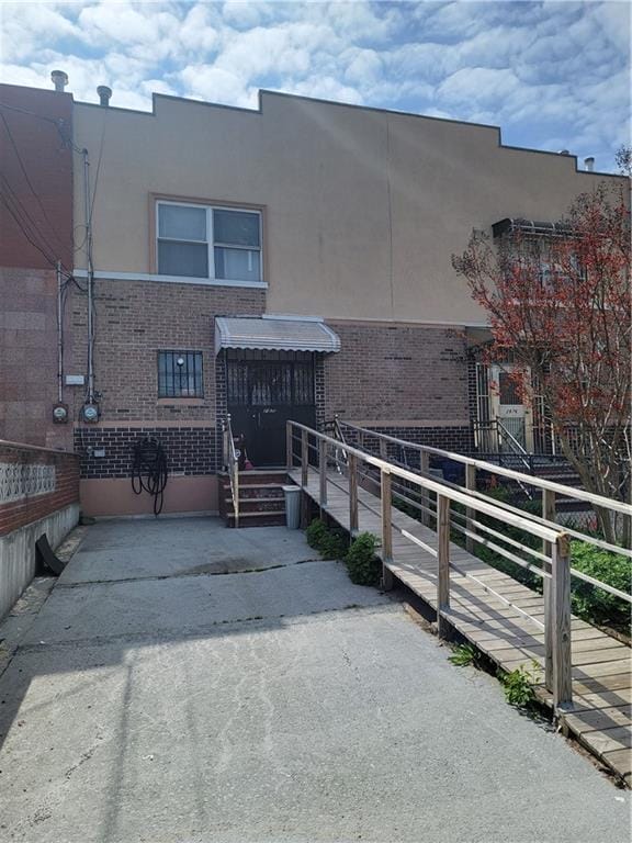 2878 West 31st Street Image 1