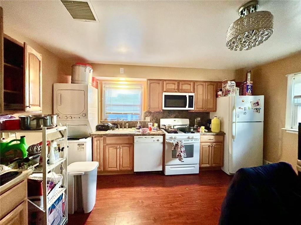 282 Locust Avenue Image 5