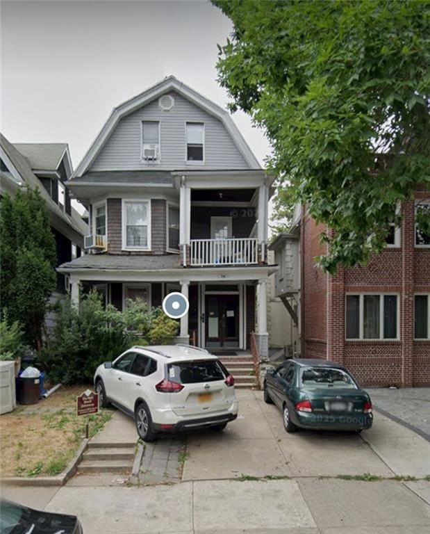 546 East 9th Street Image 1