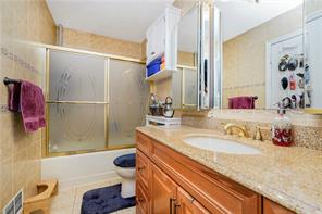 131 Stonegate Drive 1, Staten  Island, New York, 10304 image 14