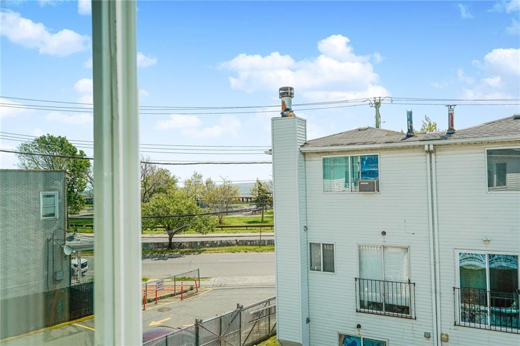 12 Seagate Court, Staten  Island, New York, 10305 image 21