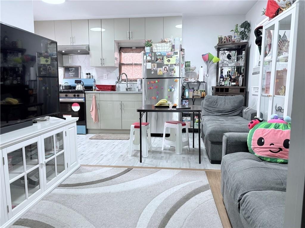 2349 West 12th Street Image 3