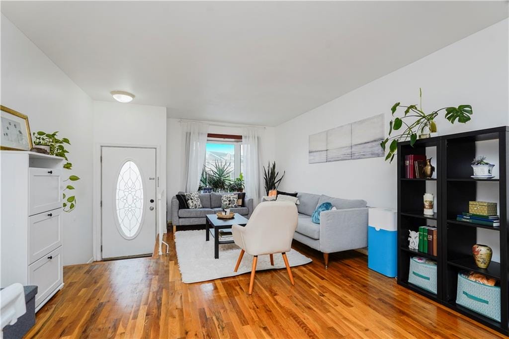 90 North Railroad Avenue, Staten  Island, New York, 10304 image 26