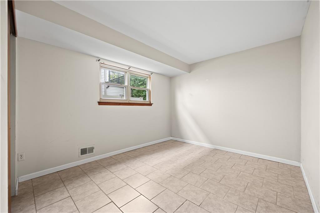 49 Shotwell Avenue, Staten  Island, New York, 10312 image 24