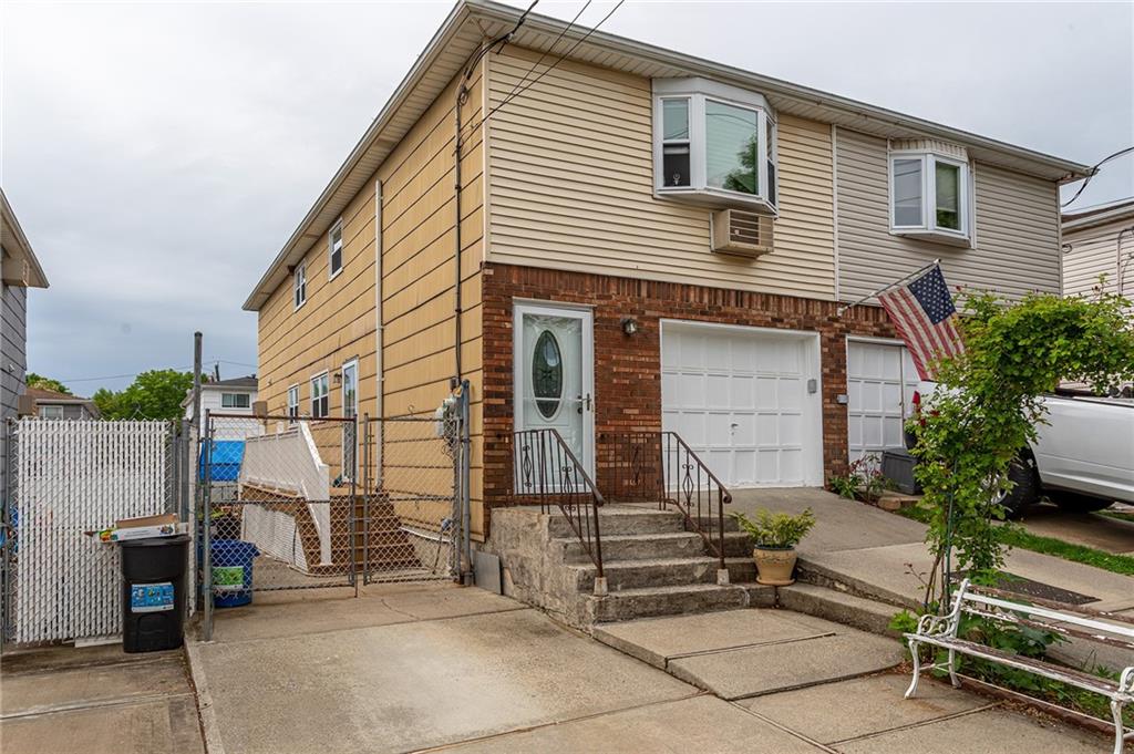 1054 Rensselaer Avenue Image 1