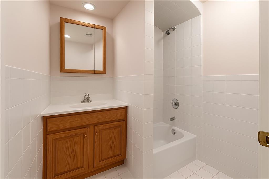 1054 Rensselaer Avenue, Staten  Island, New York, 10309 image 26