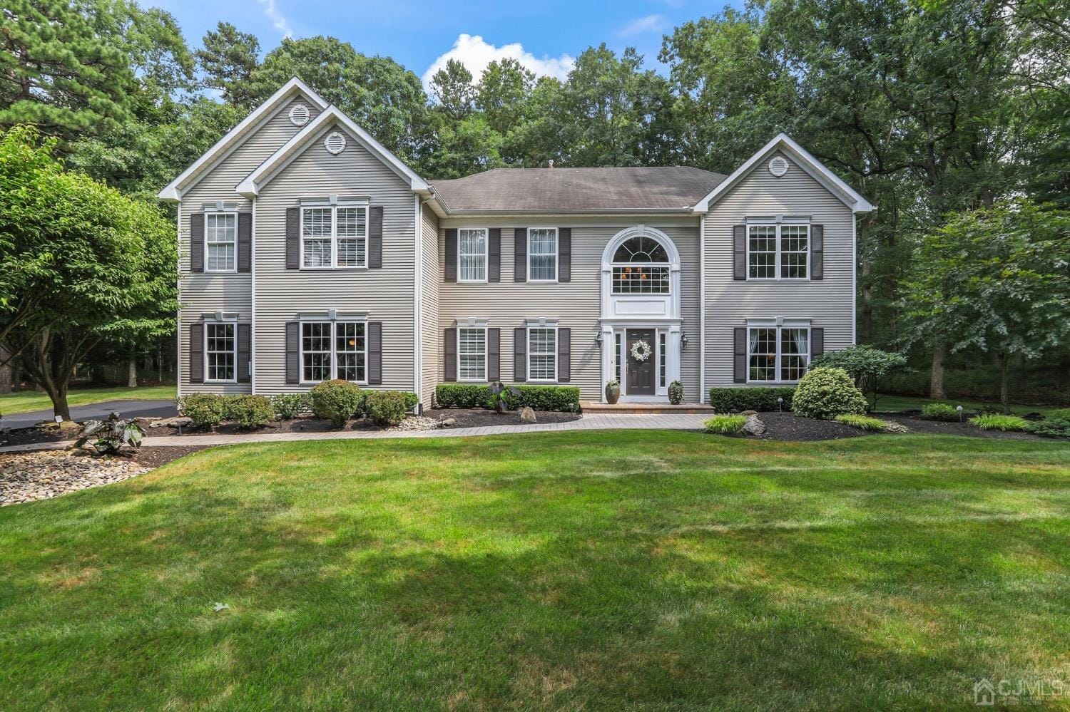 8 Iroquois Court Image 4