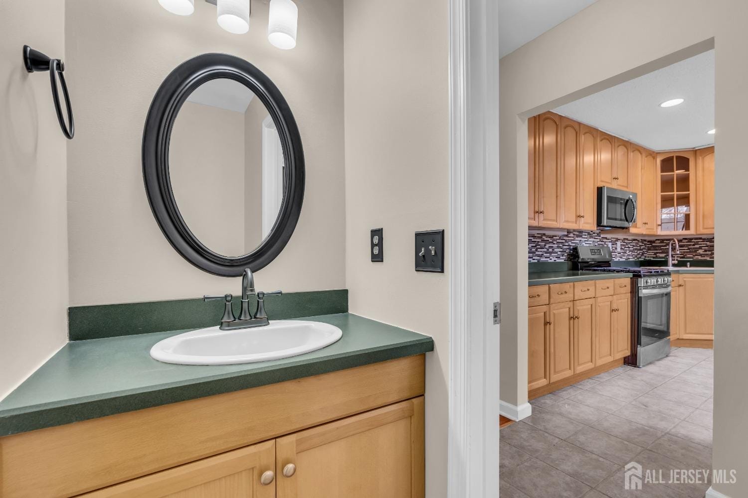 19 Albury Way, North Brunswick, NJ, 08902 image 6