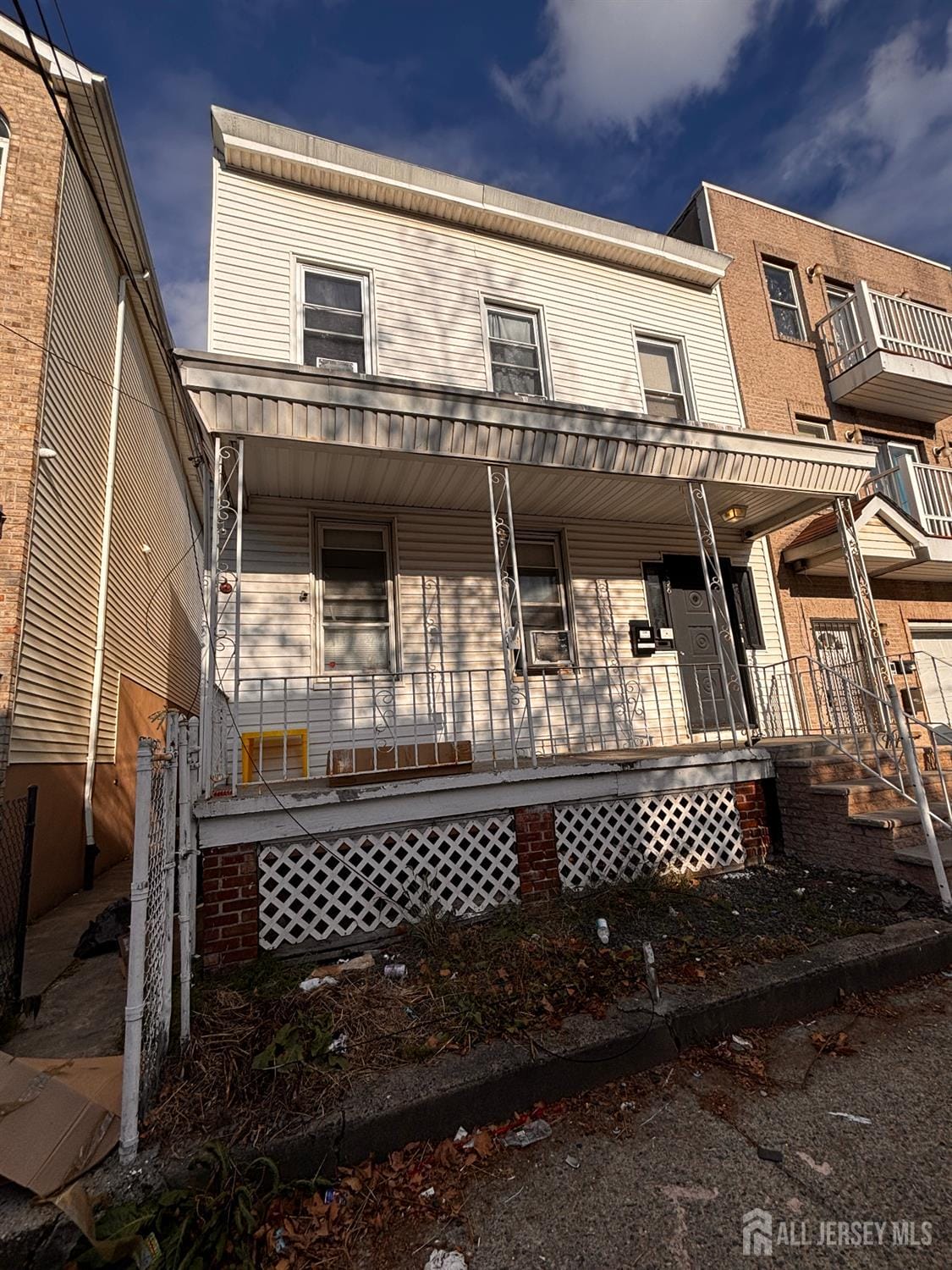 138 Armstrong Avenue Image 2