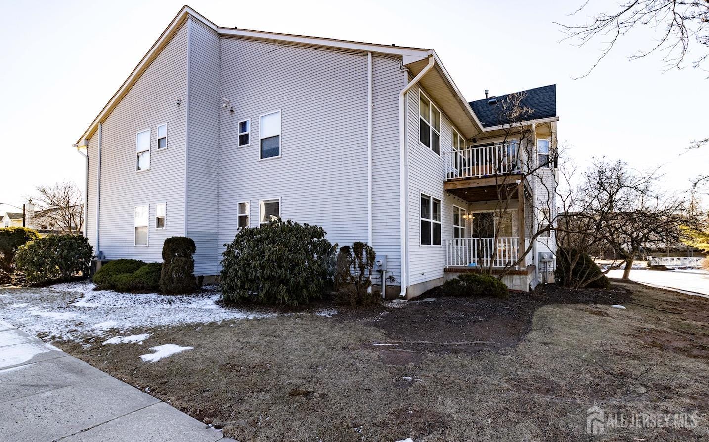 120 Exeter Court Image 3