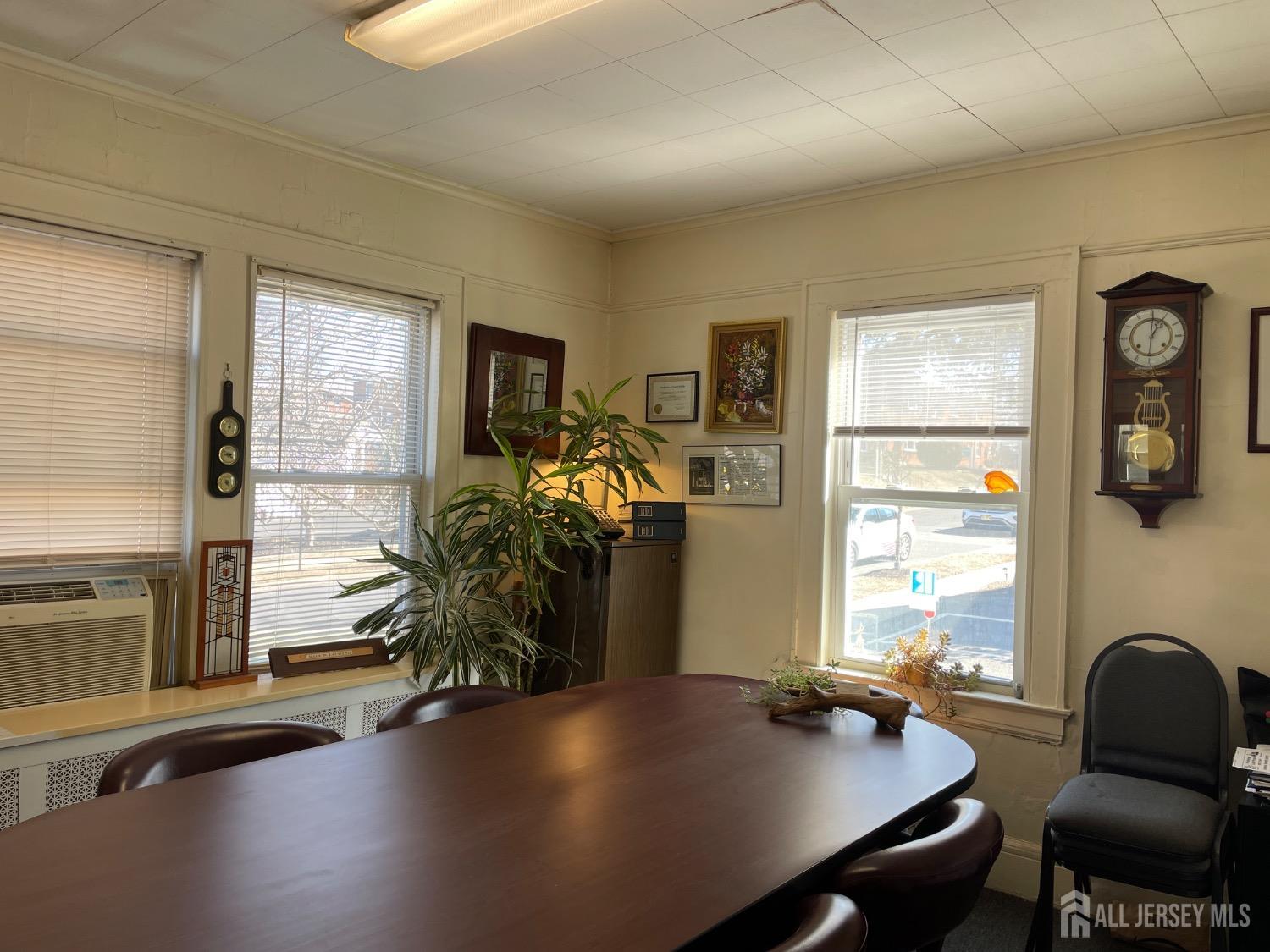 822 Raritan Avenue Image 1