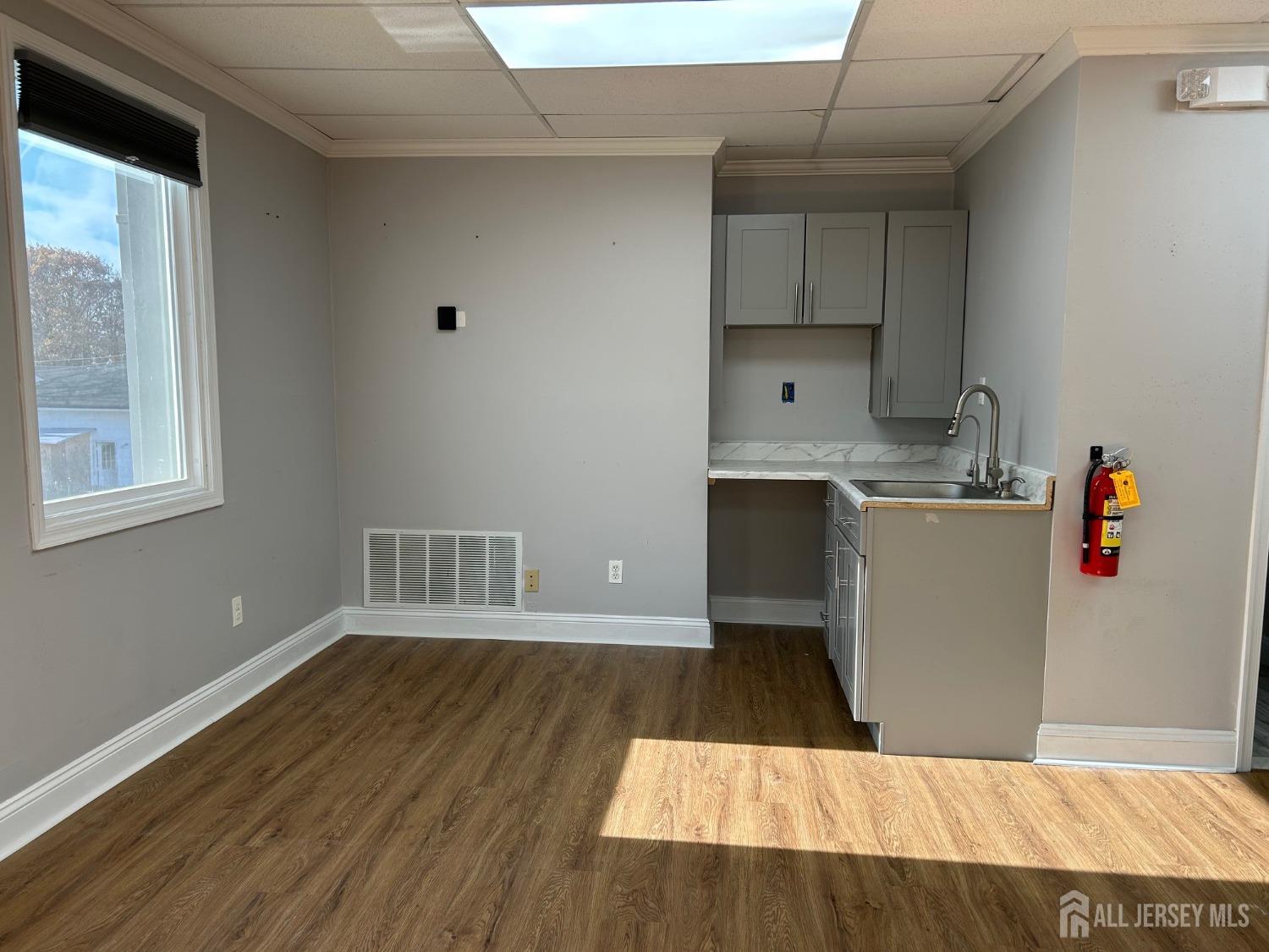 1967 Oak Tree Road, Edison, NJ, 08820 image 12