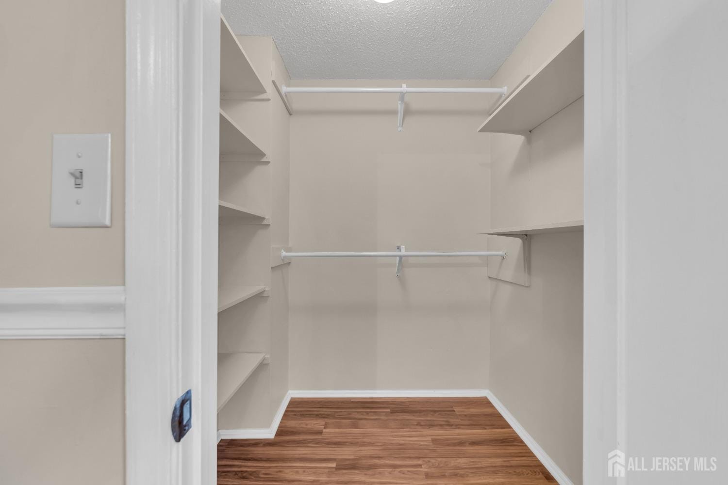 19 Albury Way, North Brunswick, NJ, 08902 image 21