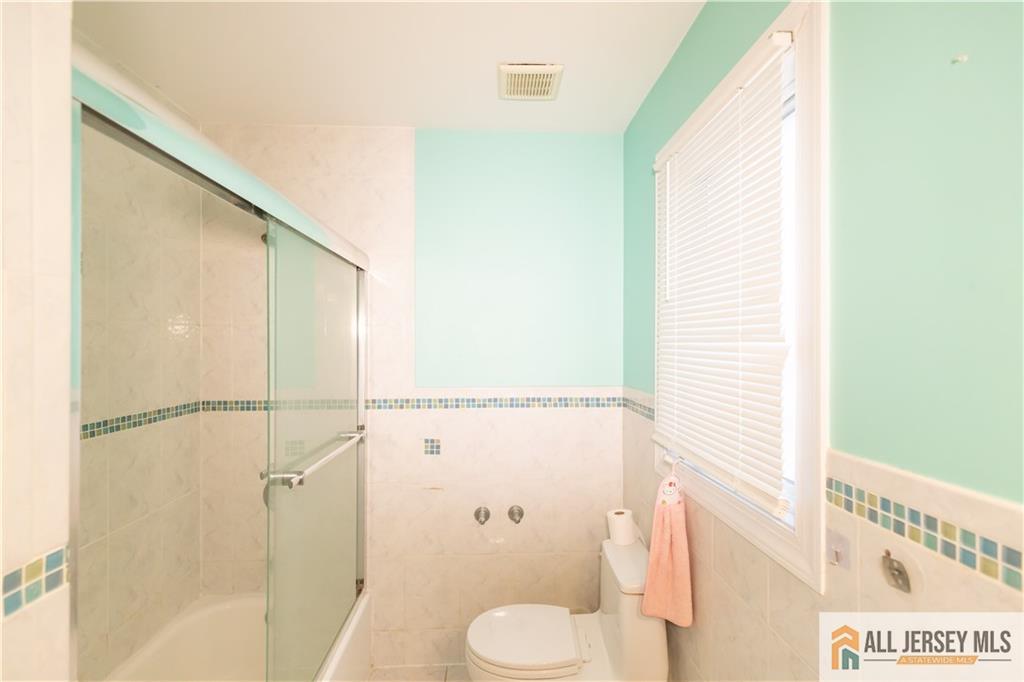 2 Universal Avenue, Edison, NJ, 08820 image 35