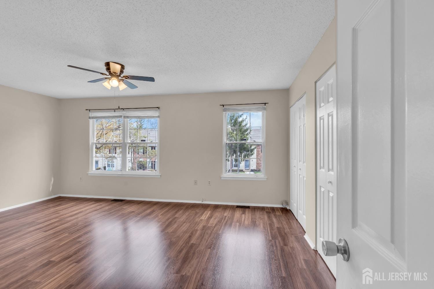 19 Albury Way, North Brunswick, NJ, 08902 image 25