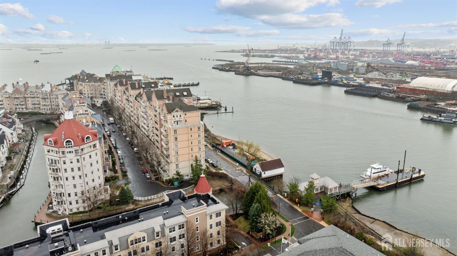 100 Shearwater Court 31, Jersey City, NJ, 07305 image 38