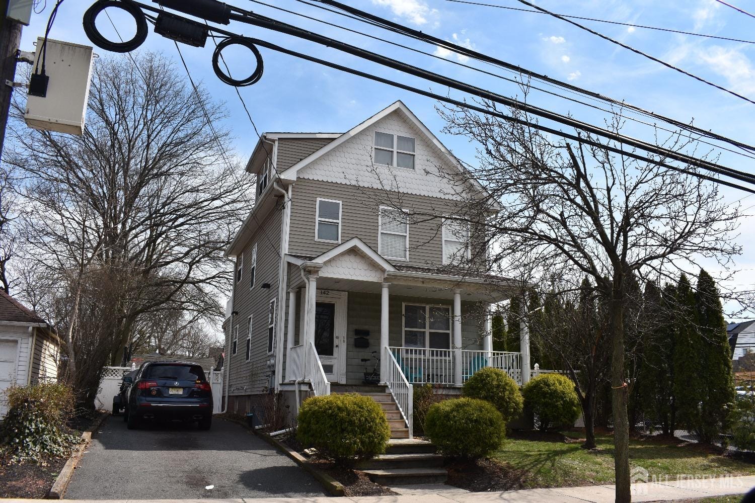 142 Joyce Kilmer Avenue Image 1