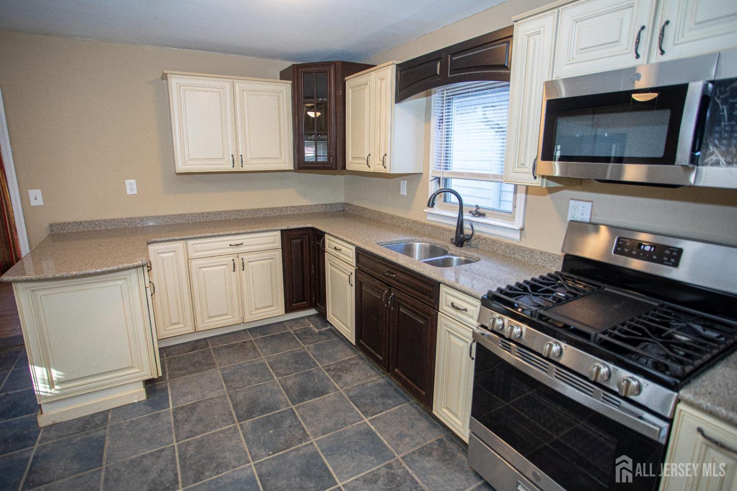 51 Shadyside Avenue, Old Bridge, NJ, 08879 image 10