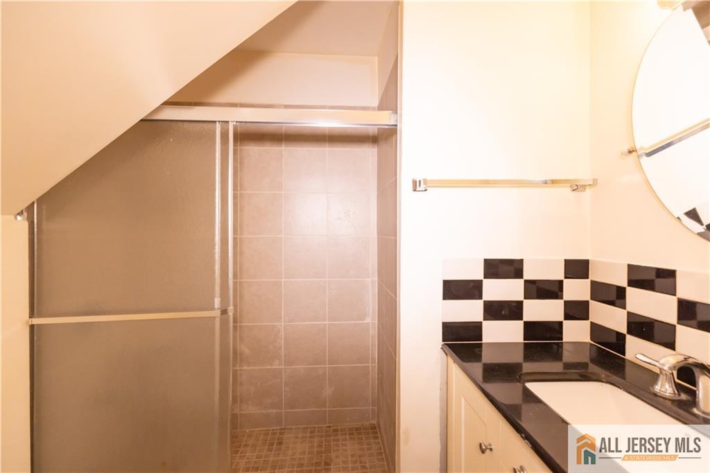 2 Universal Avenue, Edison, NJ, 08820 image 50