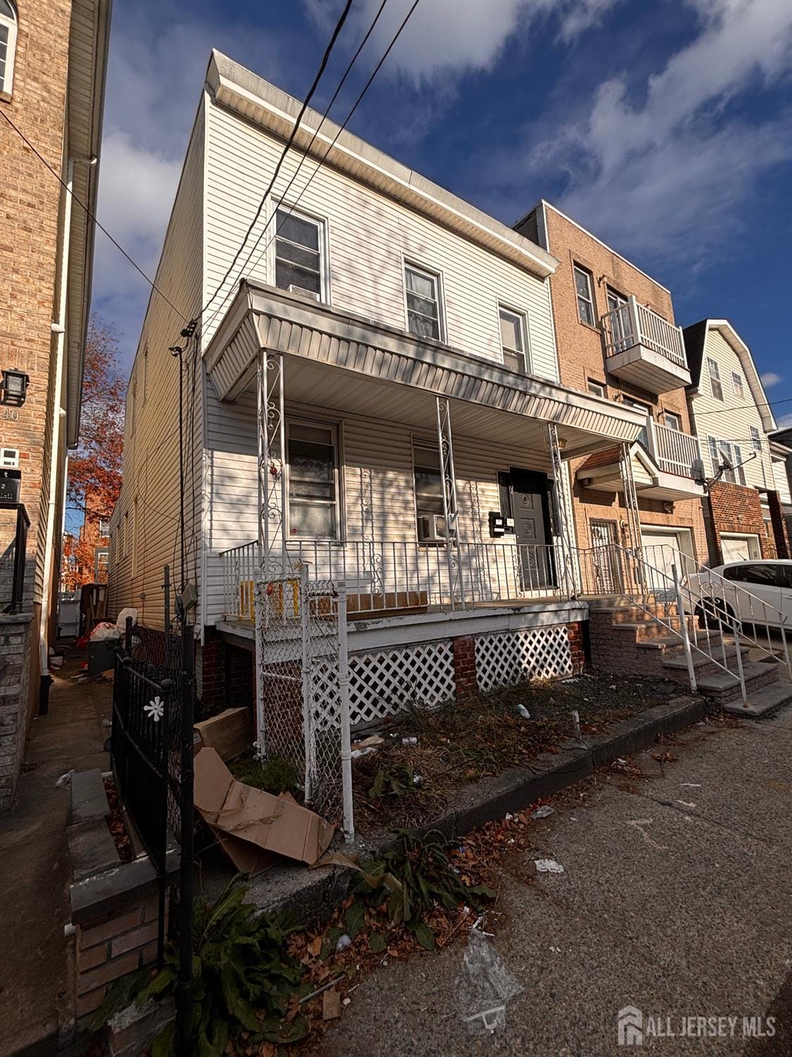 138 Armstrong Avenue Image 1