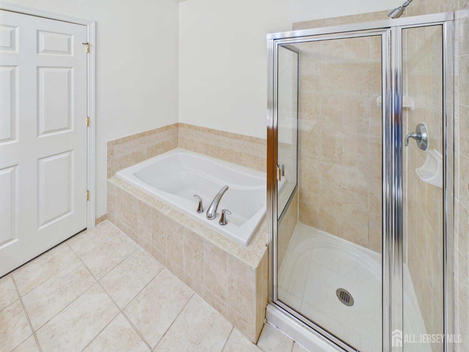 1102 Cedar Village Boulevard, East Brunswick, NJ, 08816 image 23