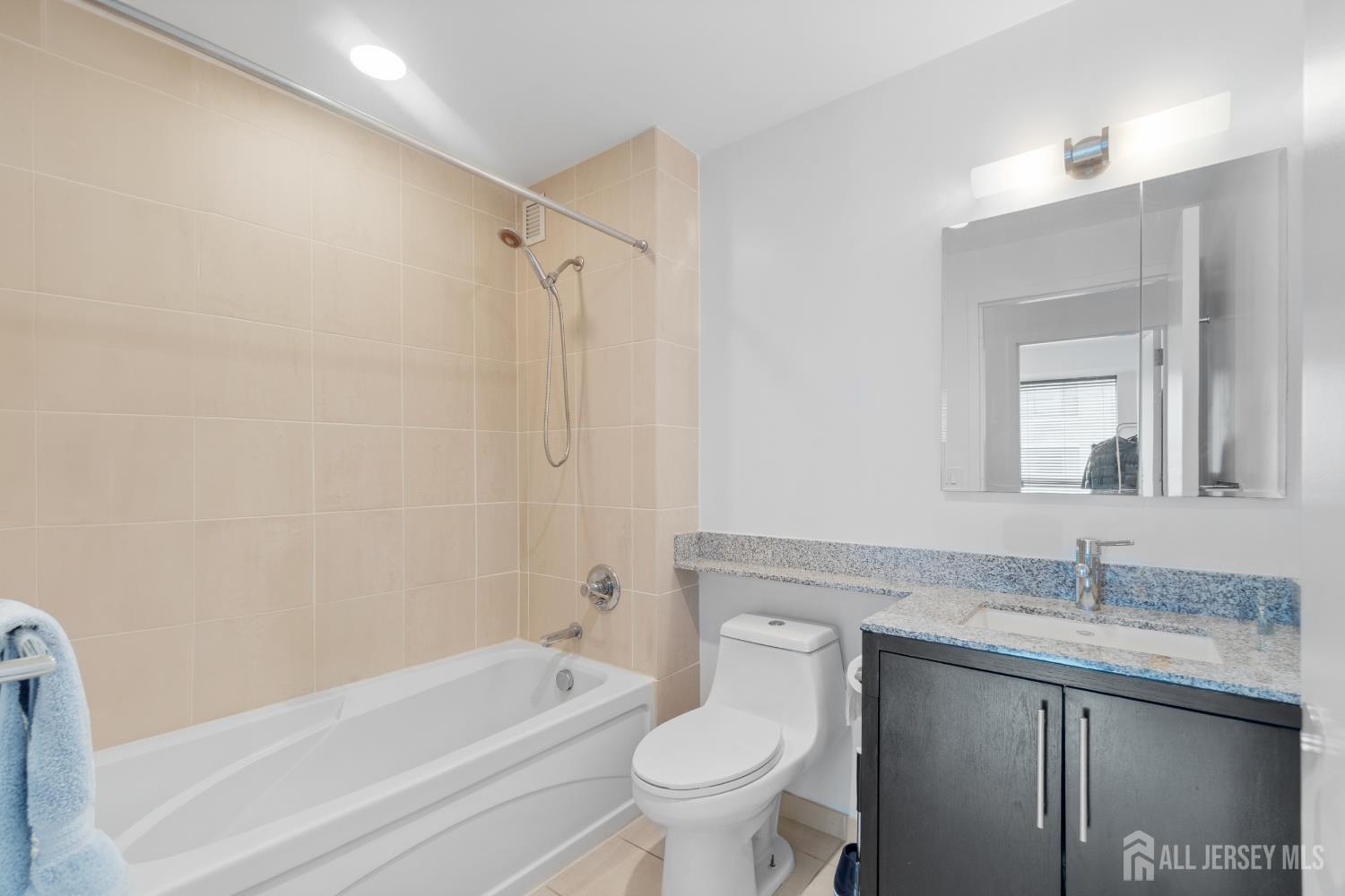 1 Shore Lane, Jersey City, NJ, 07302 image 20