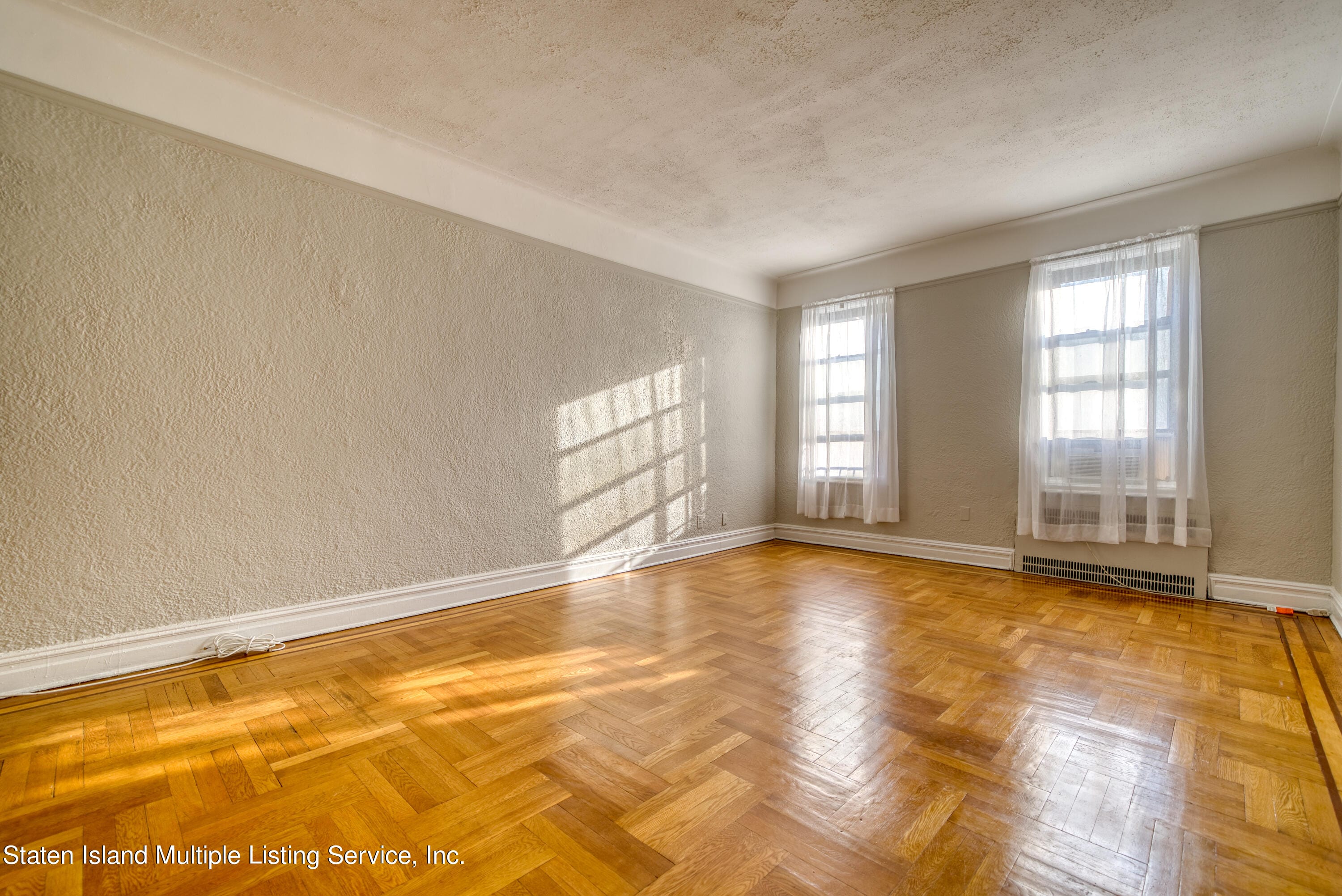 215 Hart Boulevard 3-L, Staten Island, NY, 10301 image 9